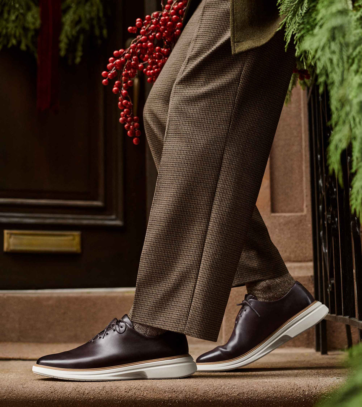 Men's ØriginalGrand CitySpectre Wholecut Oxfords in Brown | Cole Haan